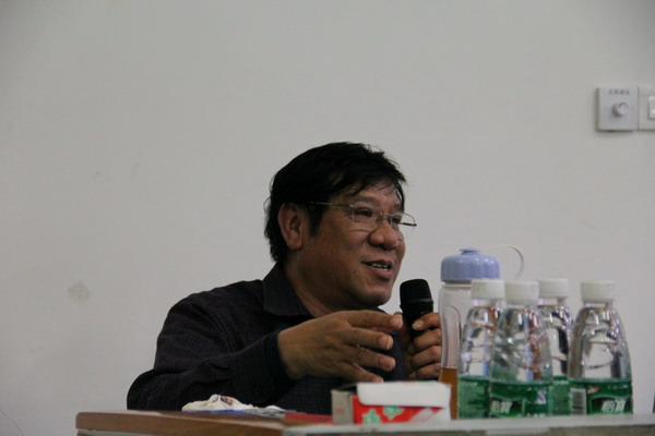 美术学院基础部举办学术讲座雷务武教授羁绊与解放