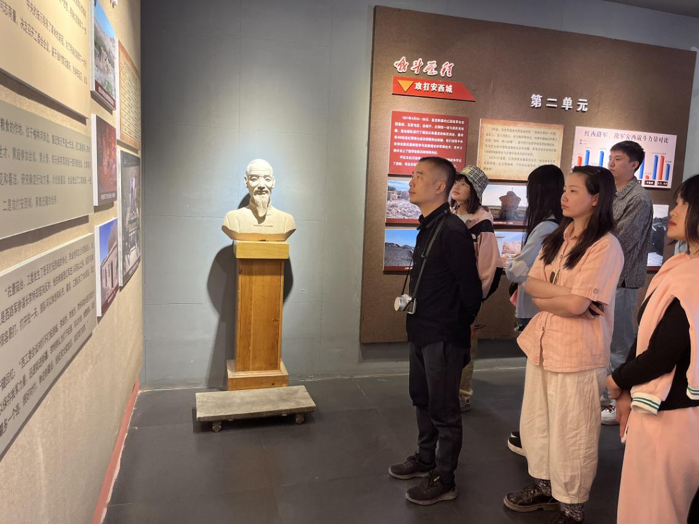 d5ed24f2ba894d5db4e8b7fc925f0009.png d5ed24f2ba894d5db4e8b7fc925f0009.png